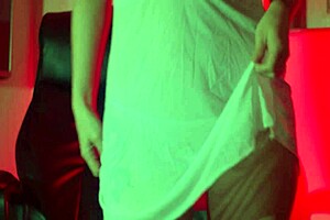 Does Laura Fatale spank her ass to orgasm?