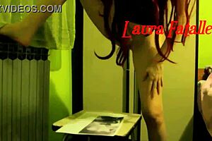 amateur milf laura squirt and rub pussy on fans picture-lot of dirty talk 😏