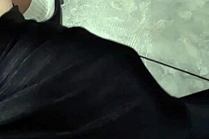 guy flashes at laundry mat to mature lady who looks