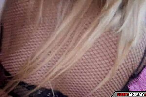 i take care of my new stepson with blowjob