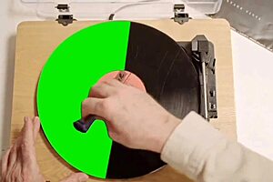 mi madrastra se queda sola conmigo y chuparme la verga en casa