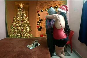 My step mom enjoys fully loaded pussy on christmas day with intense fucking