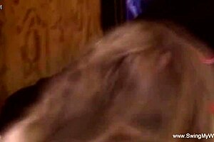 Letting her woman arouse by different man in hardcore session 😏