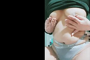 pinay milf loulish0313 fucks hard