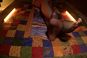 sensual soles in fishnet pantyhose 😘