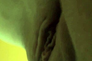 Una Venezolana Admits Addiction to Small Cock in BBW Latina Confession