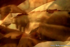 sensing her own sexiness