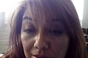 Maymilf Amateur Milf Masturbates with Wild Energy!