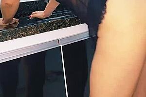 Fodendo Loira Na Pia E Gozando Dentro Dela 😈