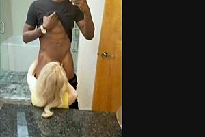 Bbc Stud Dives Deep Into Slutty Mature Housewife's Blowjob