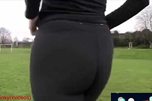 Unbelievable! Mature Milf Struts Huge Ass in Park Leggings!