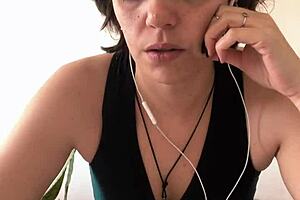 Jenna seduces studnt with massag, oh wow