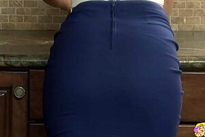 Harlow Harrison And Cherie Deville Explore Taboo Lesbian Fantasy With Pussy Licking And Riding In Kitchen