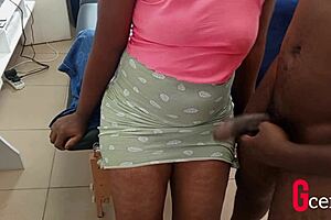 The hookup girl ordered online delivers intense orgasms with her big pussy and monster cock