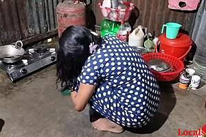 天哪！乡村女孩的后入式性爱疯狂，由Localsex31！