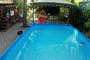 Hey Melissa the Mermaid, wanna dive into my pool with those brown eyes?