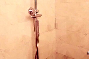 Curvy big ass and tits cougar at hard no condom cheating fuck with german boy 😈