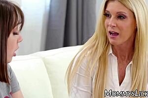 I strapon drill my stepdaughter Jenna.