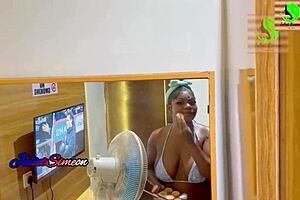 slowly cumming on my pussy, juice dripping out