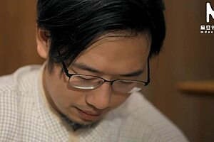 Ryan cheats with Nicole Aniston? 😏