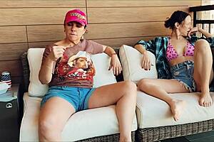 redneck lesbians lickin' each other's pussies, beautiful milfs