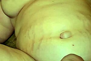 Hot Thick Milf Gets Foot Fucked