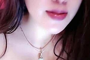 Solo Karir Showing Off for You! 😘