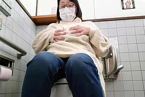 Married Woman Secretly Masturbates in Toilet with Intense Excitement