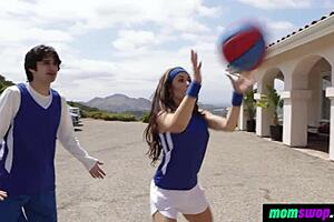 i'm trainin these stepsonz with my mouf and puss, lickin and suckin till they cum