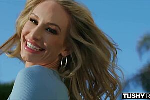 tushyraw blonde baddie daisy stone bounces her little ass on his hard cock