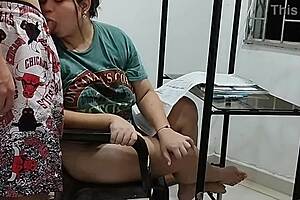 帮继妹写作业换她给我骚穴服务