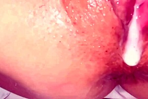 Amateur's shaved pussy gets creampie.