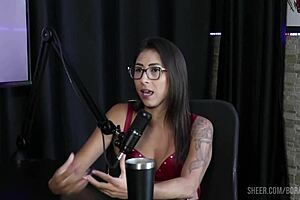 Best Moments of Luciana Picchi in Bora Cast with Bruna Carlos - Part 1