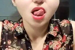 italian milf shines with bigo charm on display