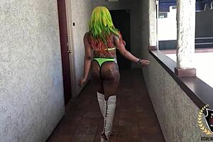 Mrsfeedme Showcases Her Big Bouncy Ass In A Scene With Rome Major.