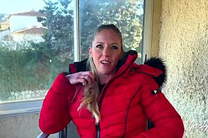 Belle blonde Aurbeaureal wants a double treat in this steamy scene