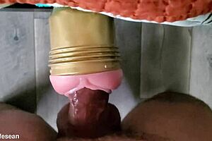 Intense moaning as sugar momma enjoys bbc pocket pussy penetration in bedroom