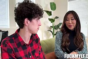 stepmom nicole teaches dylan all about pleasure 😏