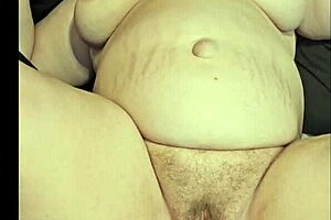 Foot Fuck Deep In Her Pussy Walls