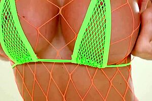 i worship jasmine jae's fake tits