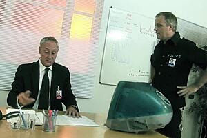 在床上操大奶妈妈穿着性感内衣 😍