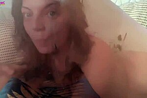 The cum kiss after creampie makes amateur couple horny for a bonus round