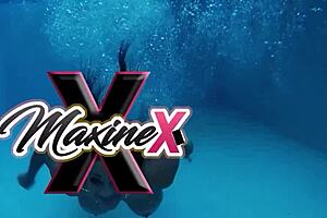 Chatting with hot Maxine about her experiences.