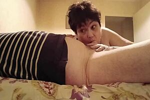 Marie acts as slave for Quartus who pumps her in intense POV BDSM