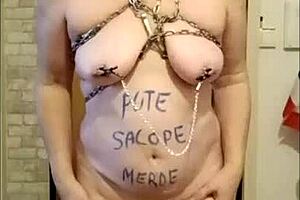 I's a slave endurin public humilations in tha city