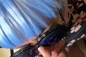 Watch this housewife milf's super closeup blowjob and fuck until cum?