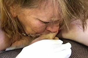 Granny Carmen Claus Cocksucking!!