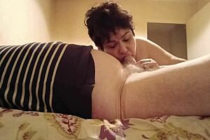 Marie acts as slave for Quartus who pumps her in intense POV BDSM