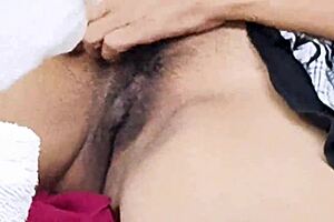 印度熟女情人给我剃毛，来段热辣性爱