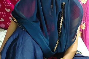 hot girlfriend desperate for the cock for her wet pussy in the night